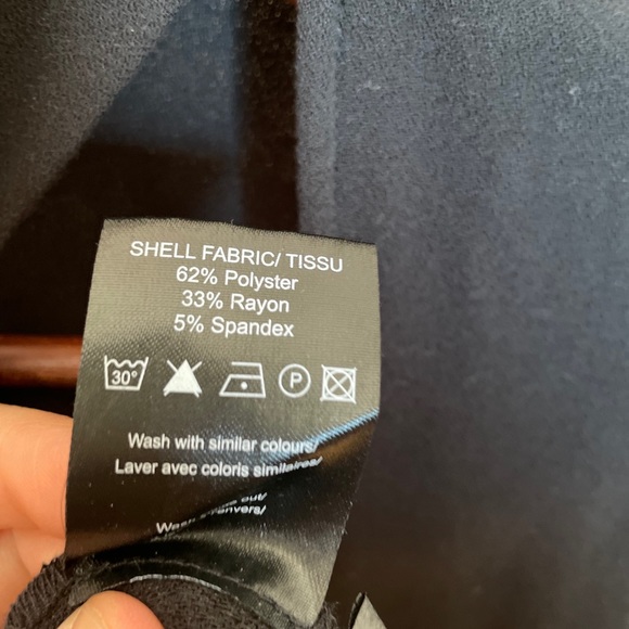 Storm and Marie High neck LBD with open back - Picture 4 of 4